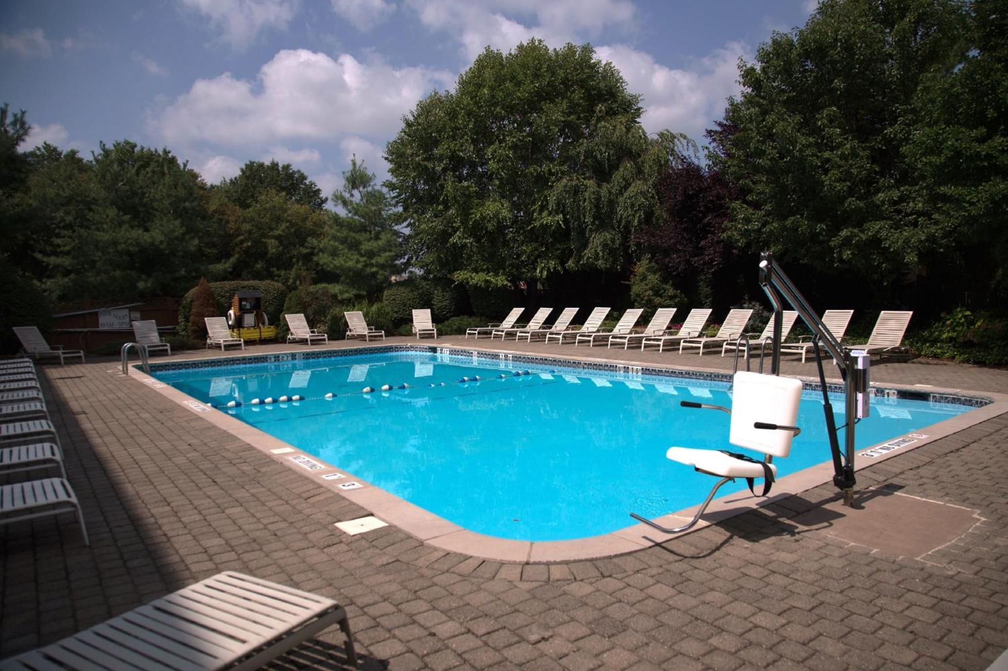 Holiday Inn & Suites Parsippany Fairfield By Ihg Extérieur photo